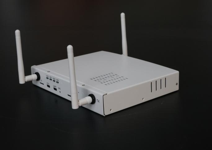 WirelessAegis 校园霸凌检测设备侧面实物照片